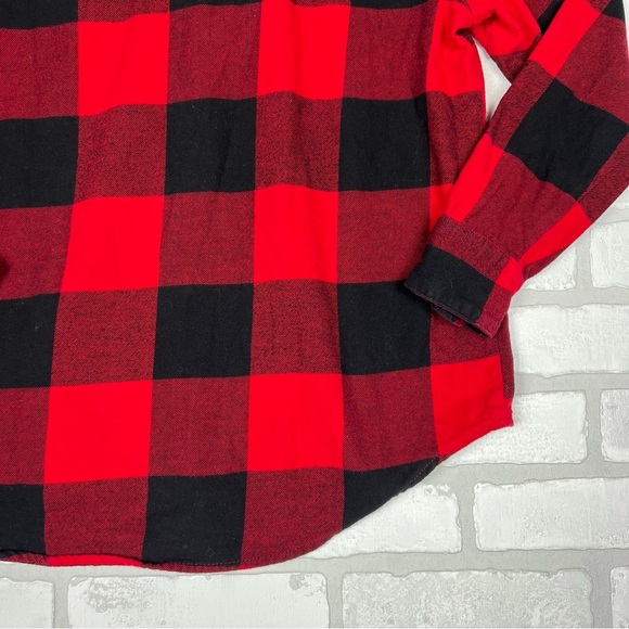 Beautiful Red / Black Flannel by Old Navy, Button Up, Size XS, Great Condition - Picture 8 of 10